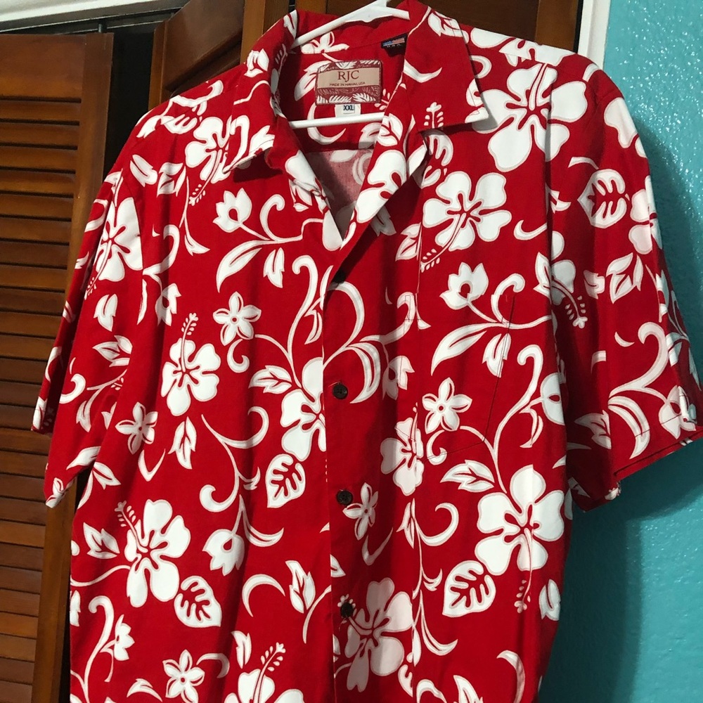 Mens Authentic made in Hawaii shirt, only worn once